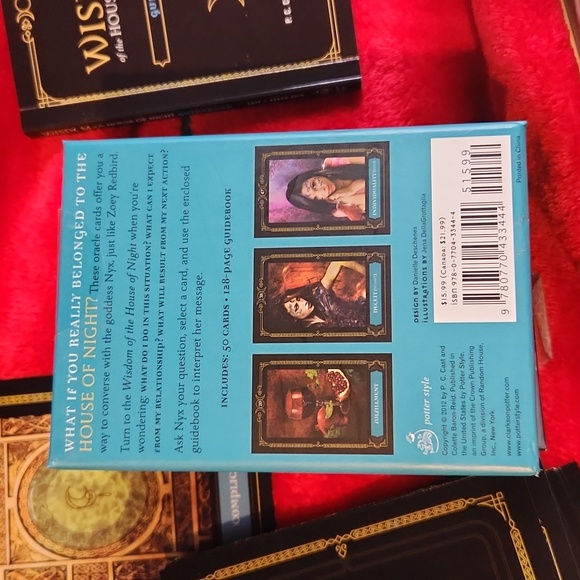 Wisdom of the House of Night Oracle Cards - Picture 2 of 13